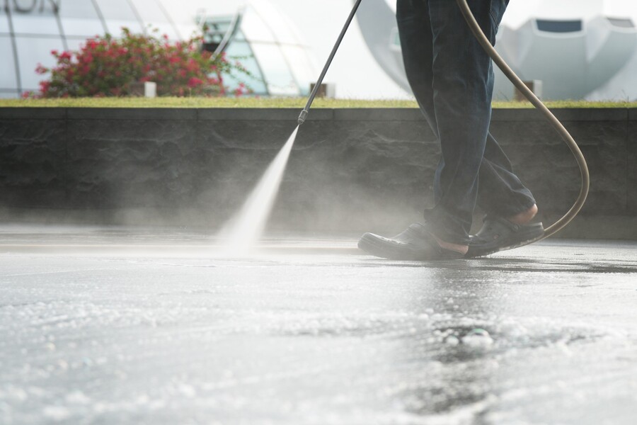 Pressure washing by Vamp Building Maintenance of Atlanta